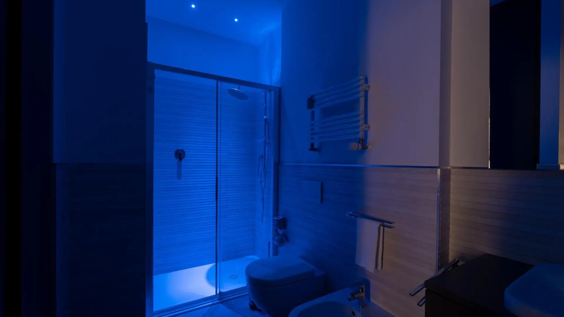 Design Suite In The Heart Of Bolognas History 1 0*, Bologna Italy