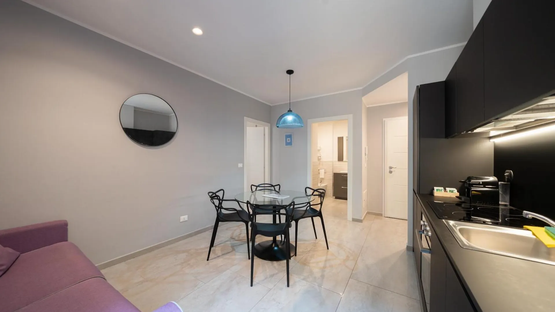 Design Suite In The Heart Of Bolognas History 1