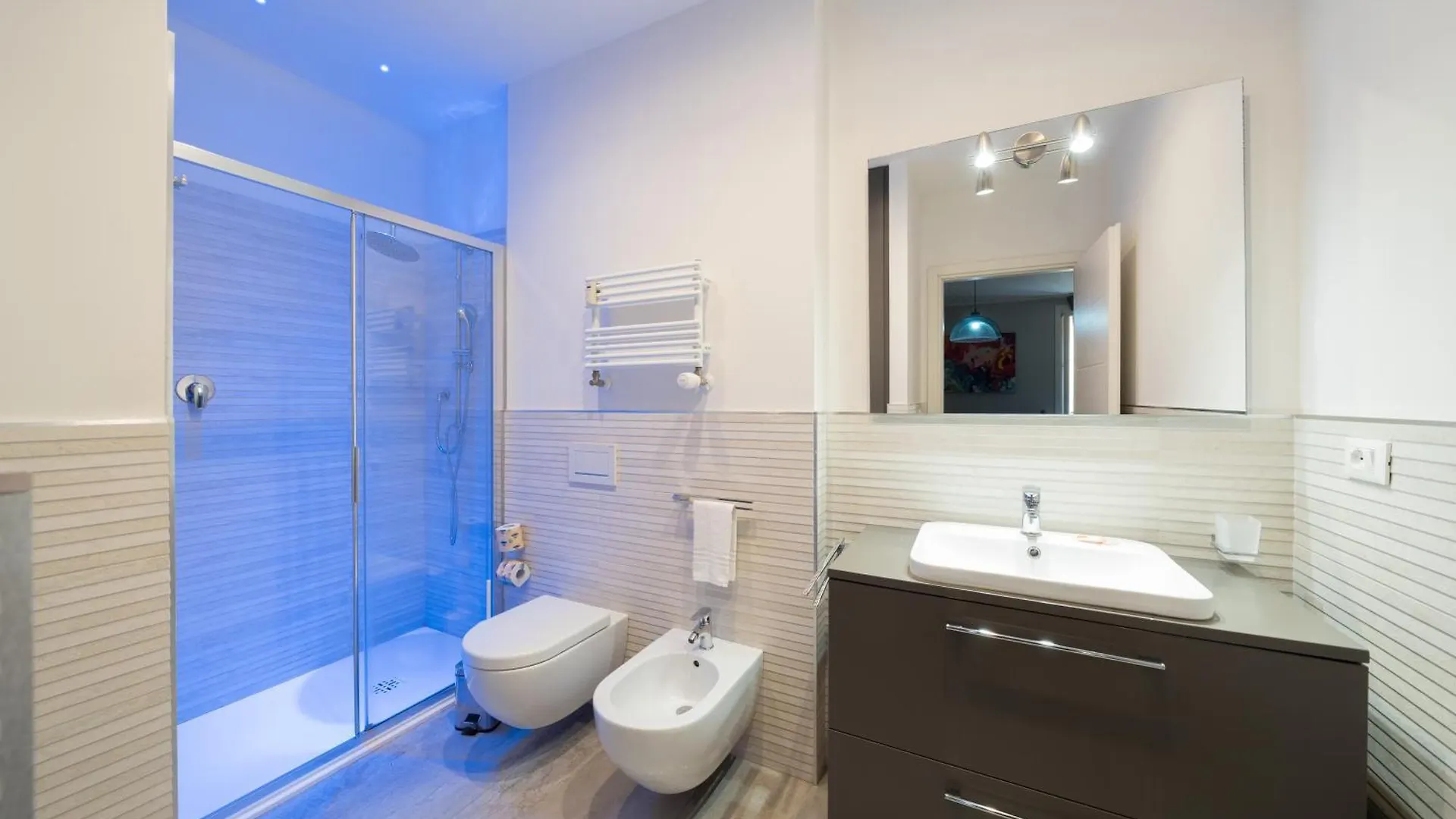 شقة Design Suite In The Heart Of Bolognas History 1 إيطاليا